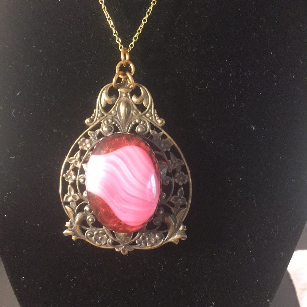 J371 Large Vintage Pin/Necklace